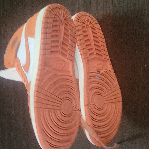 Jordan Retro 1 - Picture 7 of 7